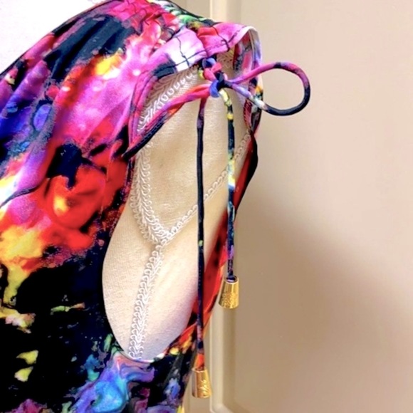 Vince Camuto Sleeveless Abstract Print Cowl Neck Tank Top Tie Shoulder Details - Picture 5 of 11